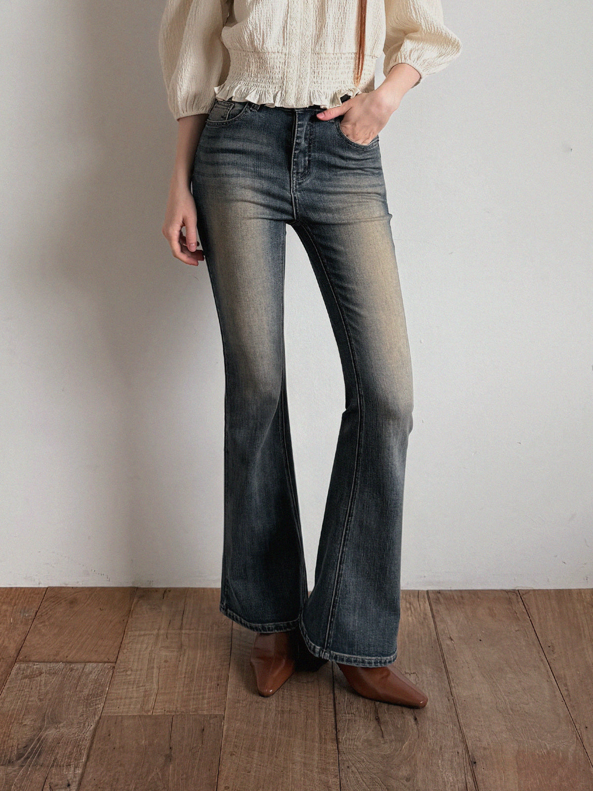 [TWEE] Nisha Vintage-Washed Bootcut Denim Pants Jean